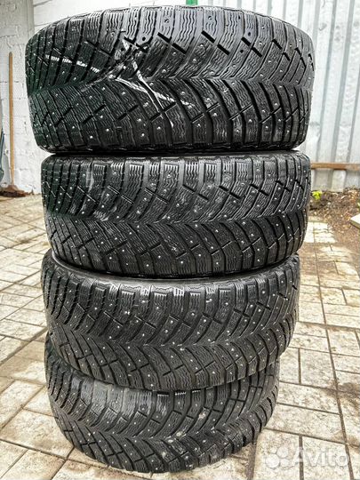 Michelin X-Ice North 4 225/45 R17