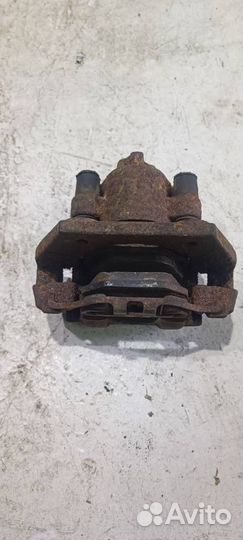 Суппорт задний правый бмв