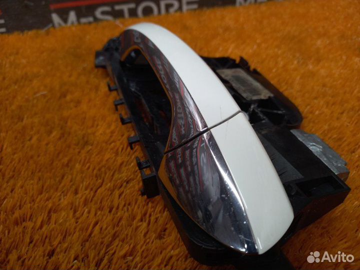 Ручка двери внешняя задняя правая Mercedes-Benz