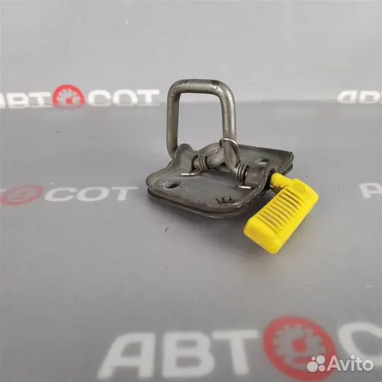 Крюк капота VW Teramont 2018