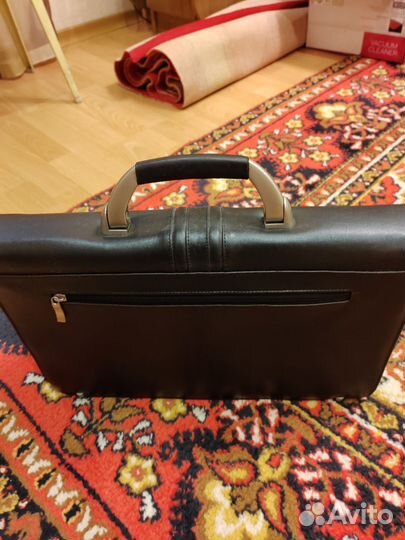 Мужской кожаный портфель