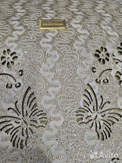 Чемодан на колесах