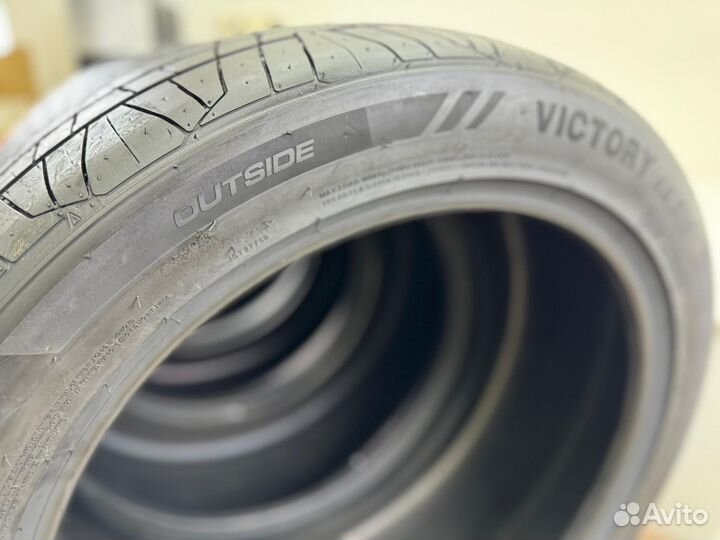 Bestall Victory AU918 265/35 R22 103Y