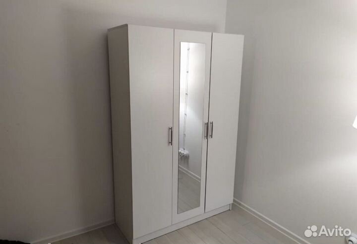 Шкаф распашной новый
