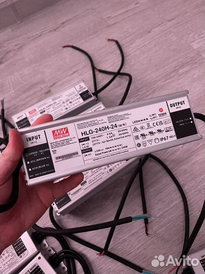 Блок питания Mean Well