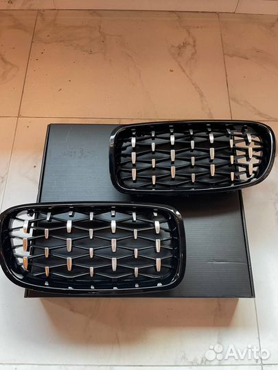 Решетка тюнинг (ноздри) BMW F30 тюнинг Diamond тюн