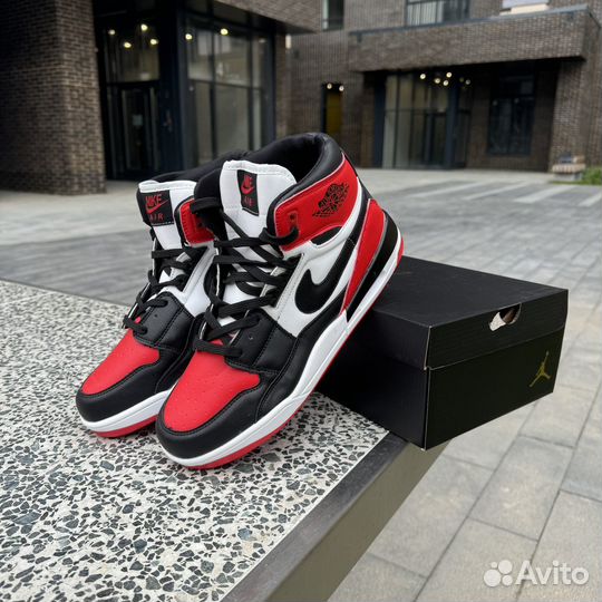 Кроссовки Nike air jordan 1