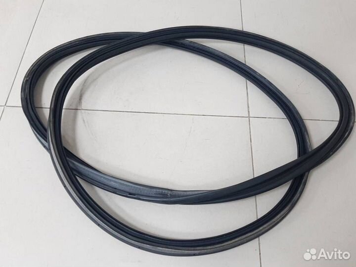 Уплотнитель проема двери передней левой Haval H6 2