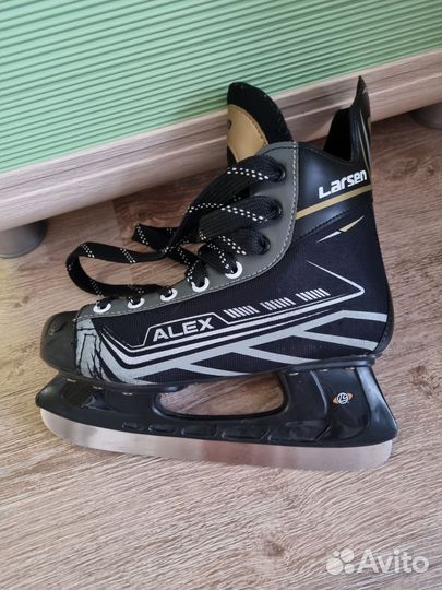 Коньки хоккейные детские 37 размер