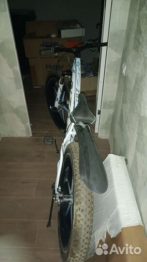 Горный велосипед фэтбайк