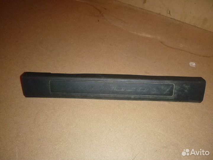 Накладка на порог задняя правая (внутренняя) ford