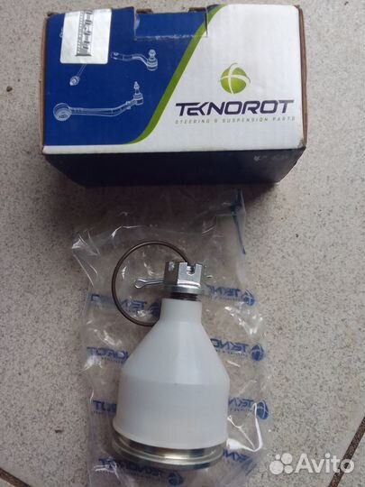 Шаровая опора передняя нижняя Grand Vitara/SX4