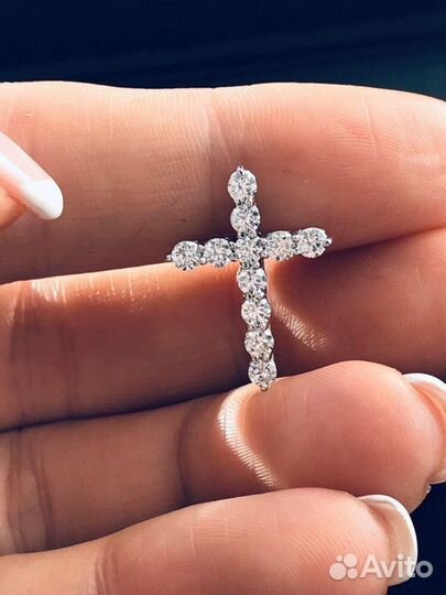 Золотой крест с цепью Graff с брил. 0.83 ct