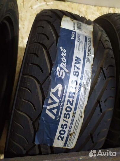 Yokohama AVS Sport V102 205/50 R16
