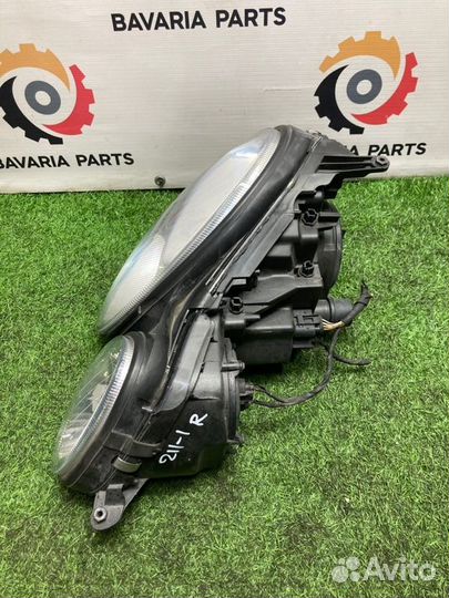 Фара передняя правая Mercedes E W211 3.5 2005