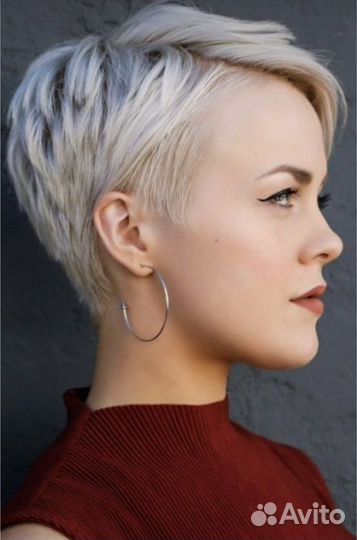 Модель на женскую стрижку