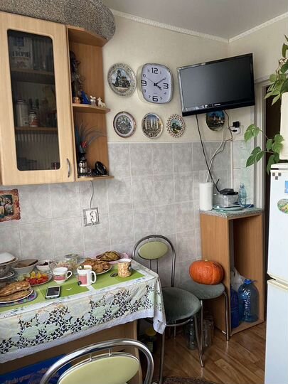 2-к. квартира, 46 м², 3/3 эт.