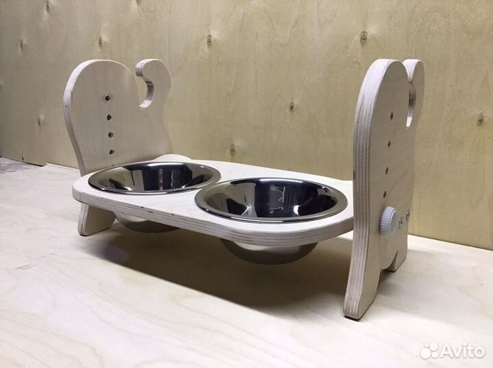 Кормушка для кошек и собак