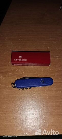 Нож складной швейцарский