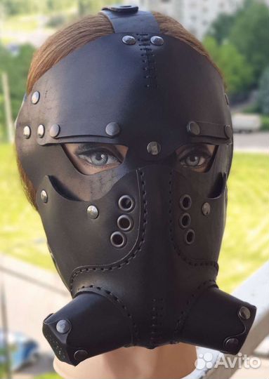 Маска кожаная