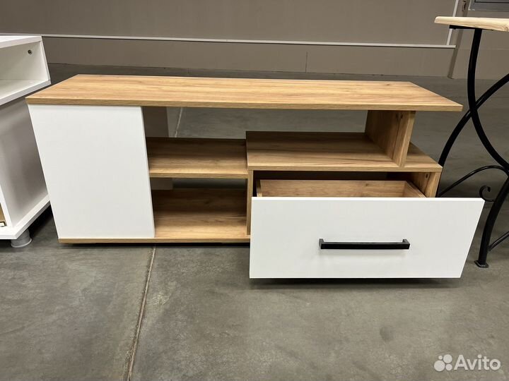 Тумба под тв «Парус-4»