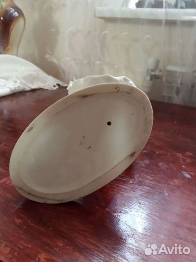 Статуэтка фарфор