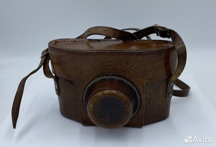 Плёночный фотоаппарат exacta Jhagee
