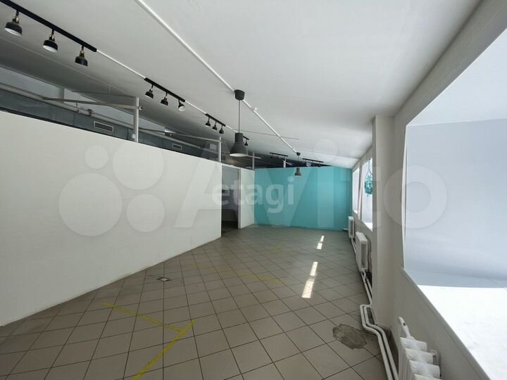 Сдам торговое помещение, 125.8 м²