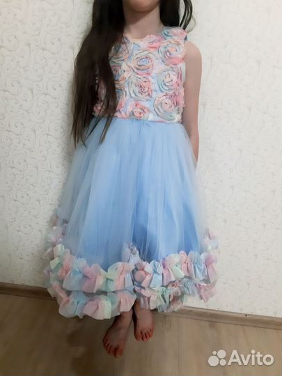 Вечернее платье