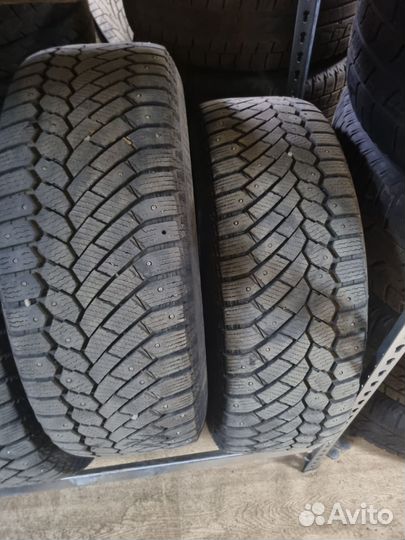 Gislaved Nord Frost 200 235/60 R17