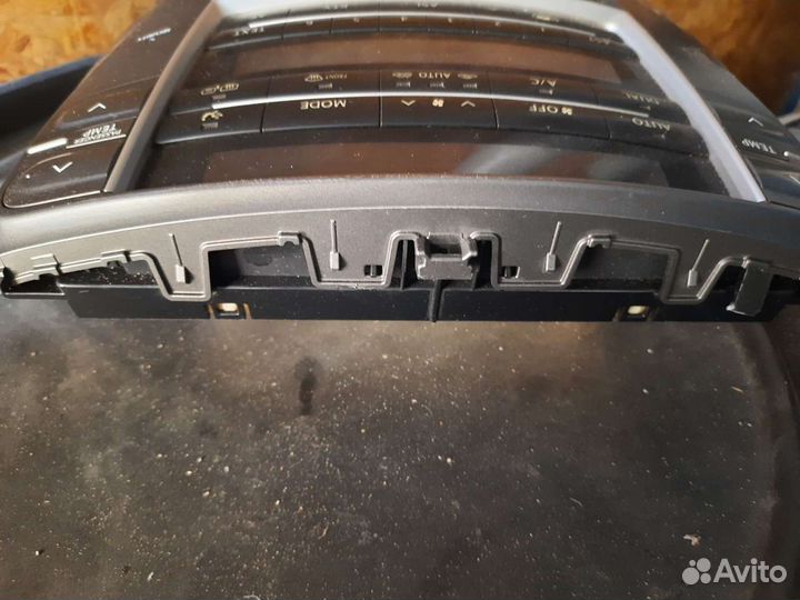 Авто магнитола lexus is