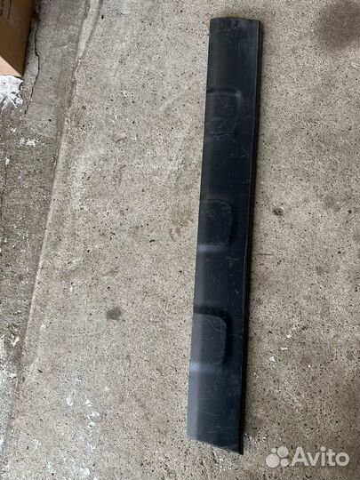 Накладка двери передний правый Honda CR-V3