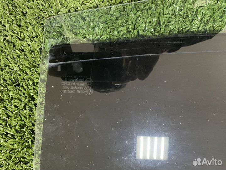 Стекло двери заднее левое Kia Rio 3