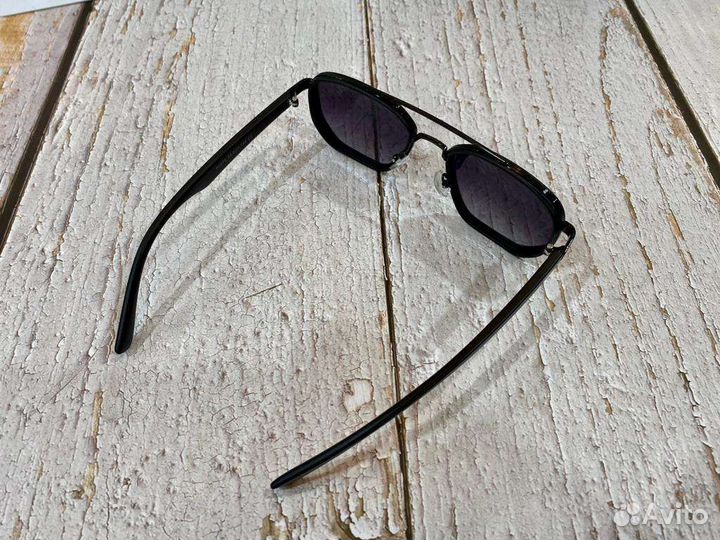 Солнцезащитные очки мужские