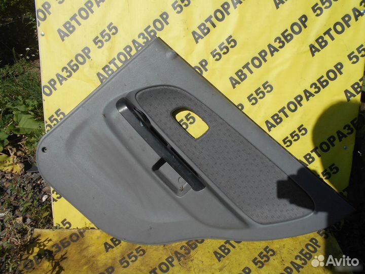 Обшивка двери задней правой Kia Rio 2000-2005