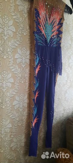 Прокат,Комбинезон для худ. гимнастики 152р