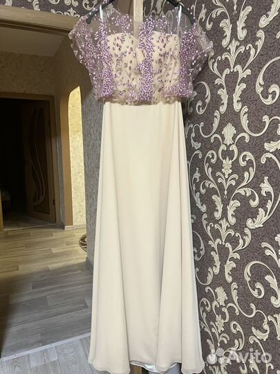 Вечернее платье