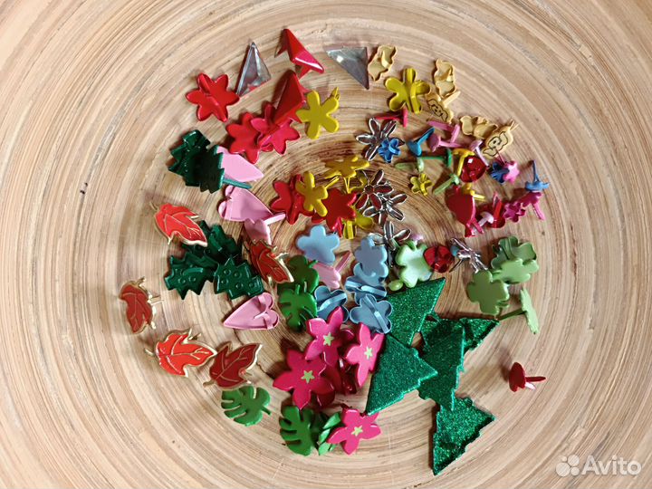 Набор красивых брадсов для скрапбукинга