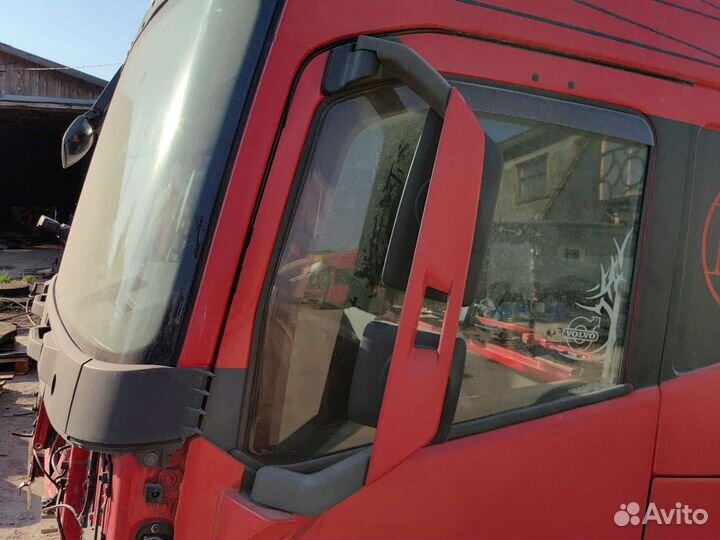 Комплект зеркал volvo FH4 2015 год