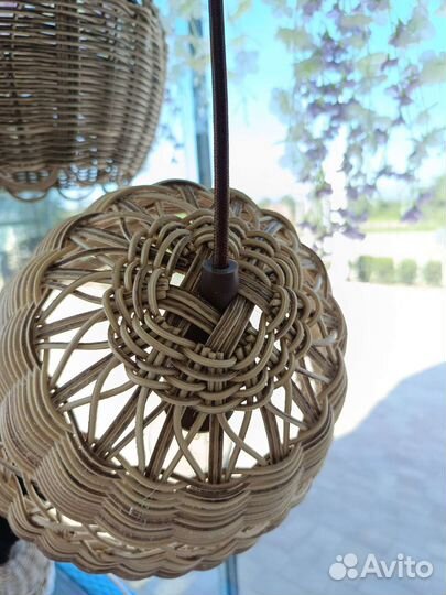 Люстра из ротанга