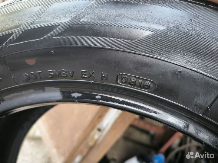 Hankook Dynamic 4x4 235/60 R18