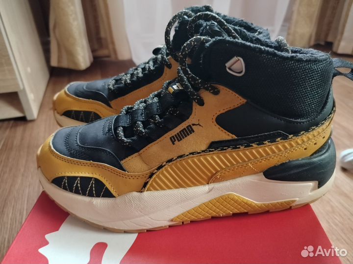 Утеплённые кроссовки Puma. Размер 37