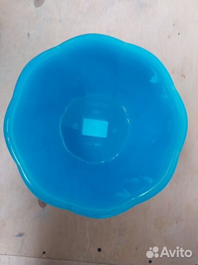 Миска пластиковая новая