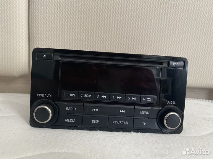 Штатная магнитола на Mitsubishi Outlander 3