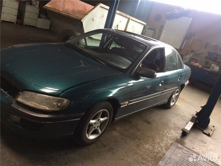 Разбор на запчасти Opel Omega B