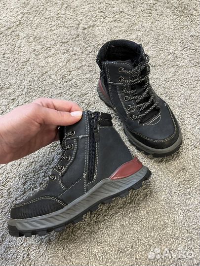 Ботинки демисезонные 26р