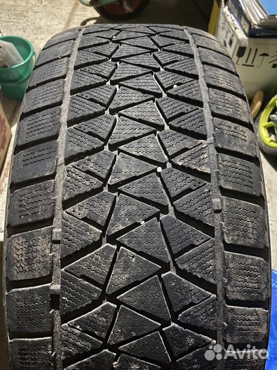 Bridgestone Blizzak DM-V2 285/60 R18