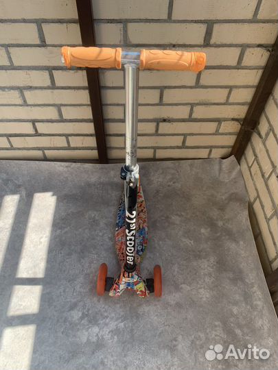 Самокат детский трехколесный