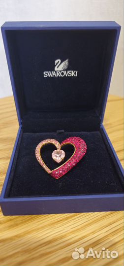Брошь Swarovski