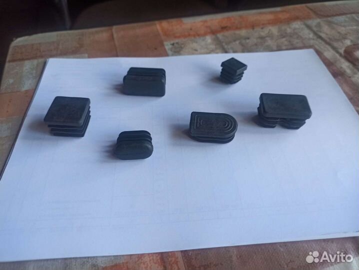 Заглушки пластиковые, пробки для профильной трубы